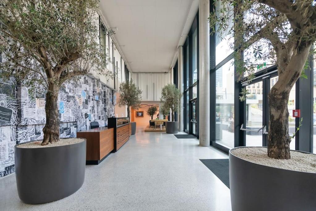 Apartamento Hoch Hinaus, Neu Und Stilvoll Mit Pool Am Dach Viena Exterior foto